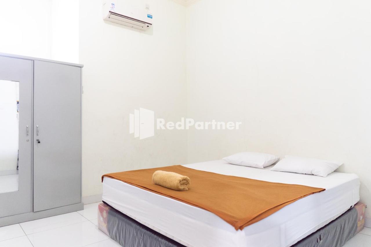 Wisma Aini Syariah Mitra Reddoorz 반다르 람풍 외부 사진
