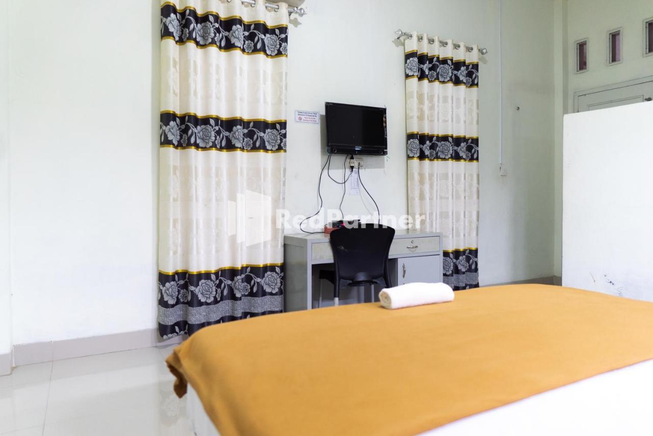 Wisma Aini Syariah Mitra Reddoorz 반다르 람풍 외부 사진