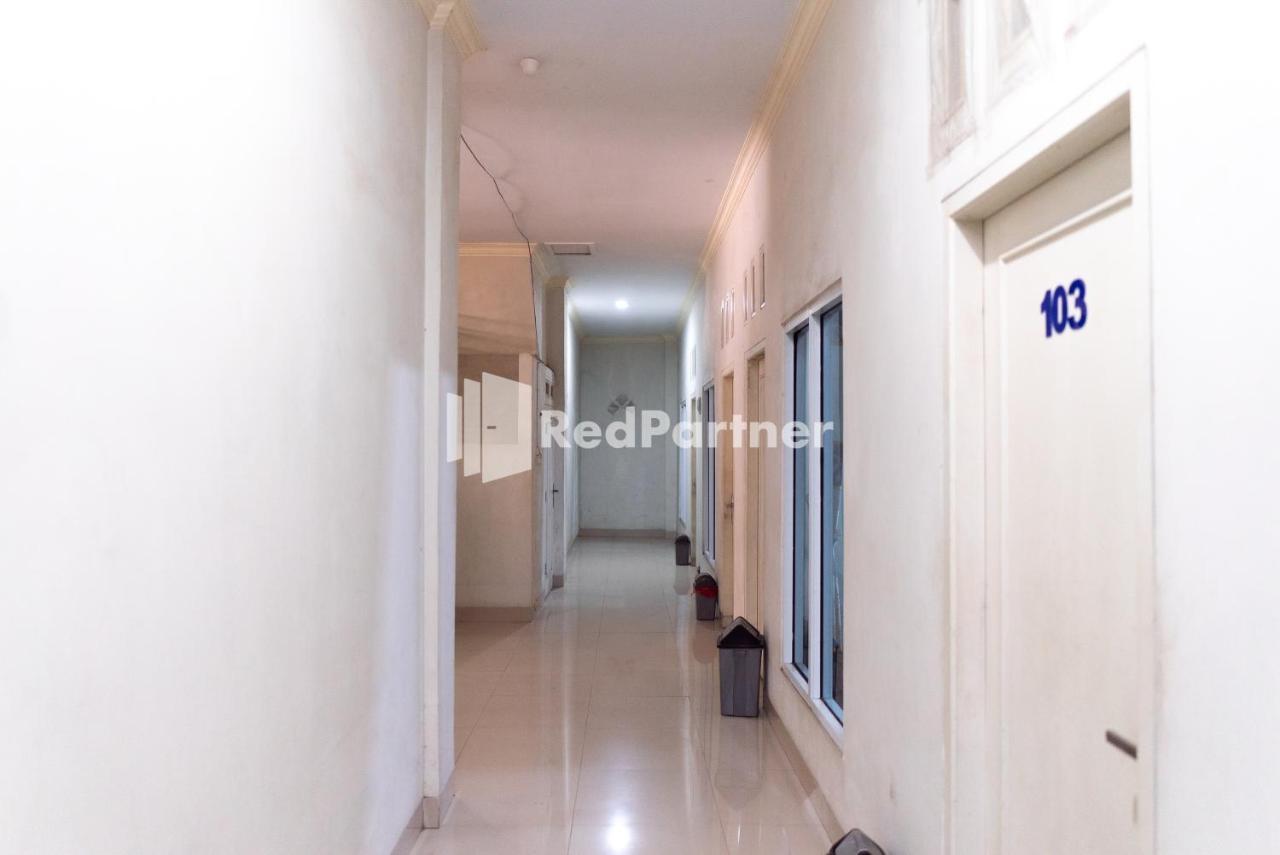 Wisma Aini Syariah Mitra Reddoorz 반다르 람풍 외부 사진